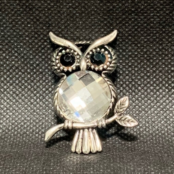 Vintage Rhinestones Brooch Rare Whimsical Owl Pin Brooch Women’s Costume Jewelry - Picture 3 of 4